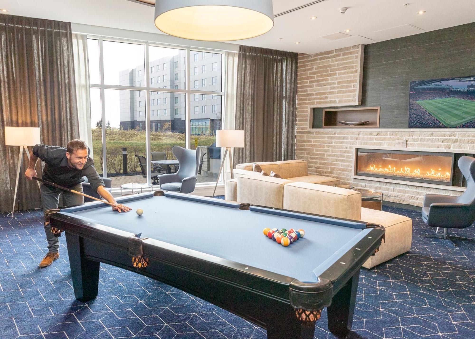 Courtyard By Marriott Calgary Airport Otel Dış mekan fotoğraf